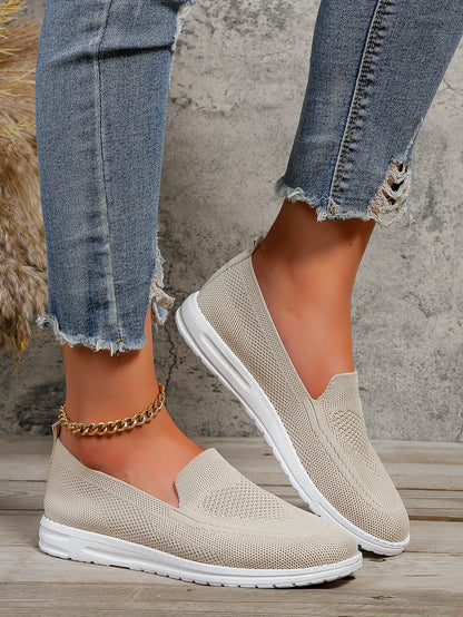Plus Size Flat Heel Solid Color Flyknit Casual Women's Pumps